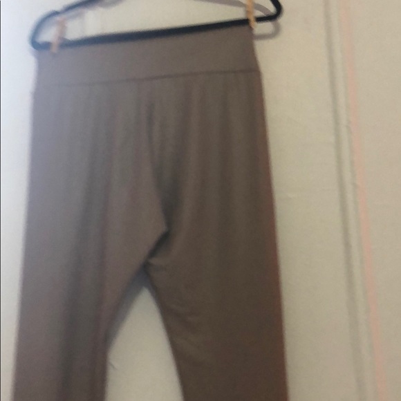 Charlotte Russe polyester pants - Picture 4 of 4